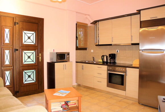 Fully equipped, modern kitchen